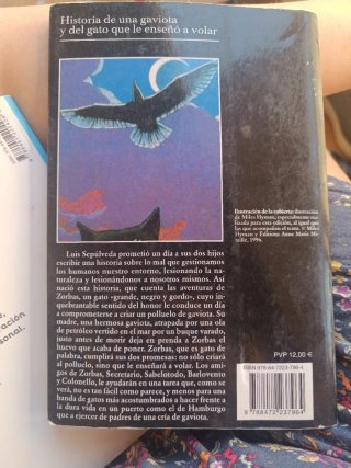 Història de una gaviota y del gato que le enseñó..