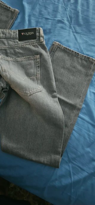 Vaqueros Guess Grise/azulado
