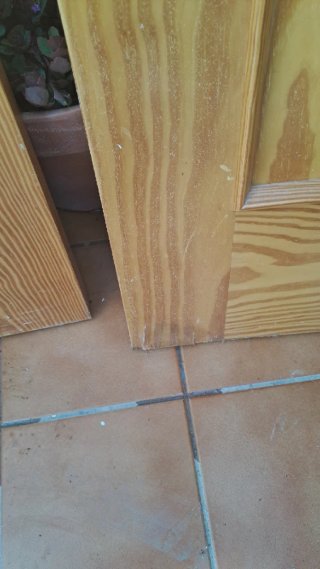 Puertas de madera con cristal, con los marcos.