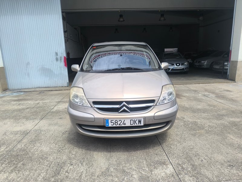 c8 de 8 plazas 2.0.16v 140cv etiqueta b - foto 1