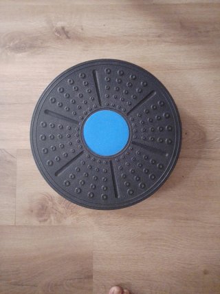 Tabla de equilibrio negra y azul