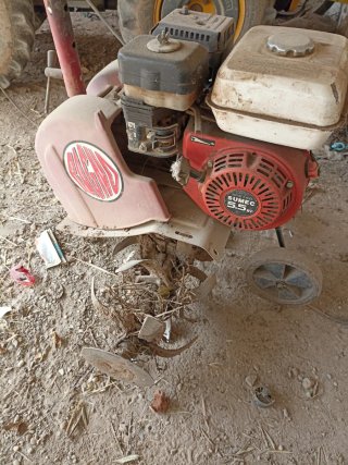 Motoazada con motor de gasolina