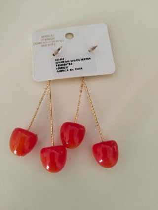 Pendientes largos MONICA cerezas rojas