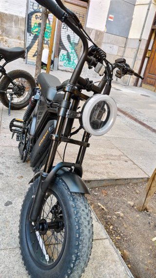 Bicicleta Eléctrica Bodywel Fat Bike Negra
