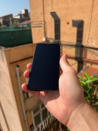 iPhone XS 87%