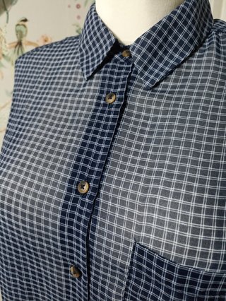 Camisa azul de cuadros