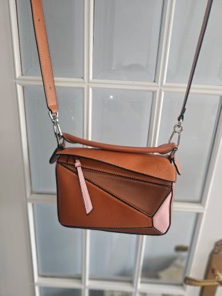 Bolso Loewe Puzzle Marrón y Rosa
