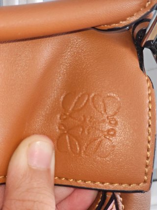 Bolso Loewe Puzzle Marrón y Rosa
