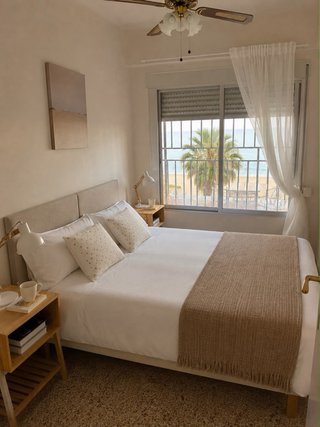 Alquiler piso primera linea playa
