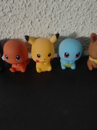 Merchandising variado de Pokémon