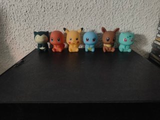Merchandising variado de Pokémon