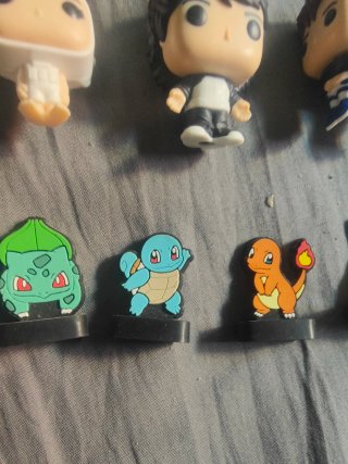 Merchandising variado de Pokémon