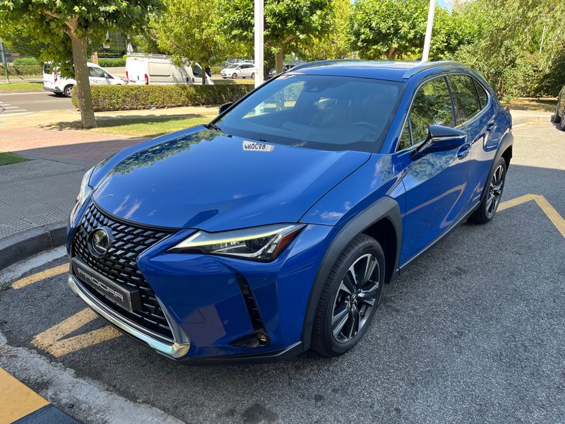 Lexus UX 2021 - foto 1