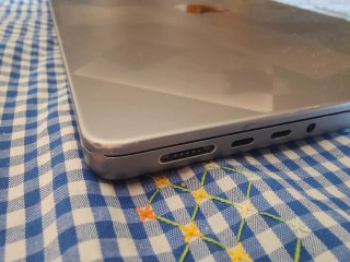 MacBook Pro 14 M1 16GB 512GB 14-core