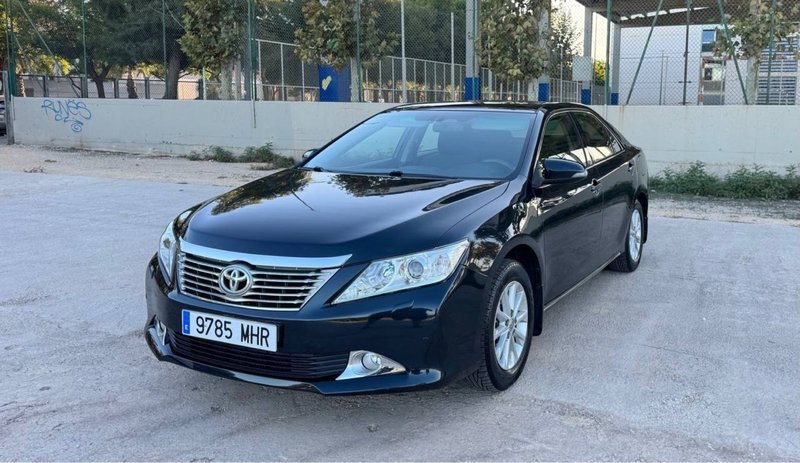 Toyota Camry 2011 - foto 1