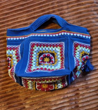 Bolso de ganchillo multicolor