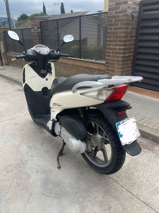 Honda SH 125cc Scooter Blanca