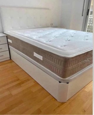Colchón y base de cama