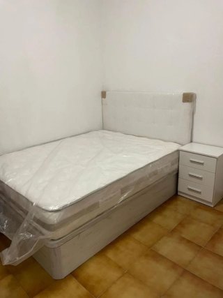 Colchón y base de cama