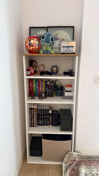 Estantería Ikea SKRUVBY Madera y Blanco