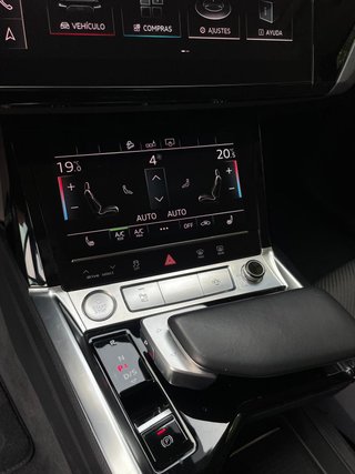 Audi e-tron Advanced 50 Quattro