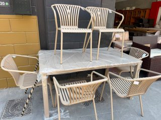 Conjunto Mesa y Sillas Jardín Beige