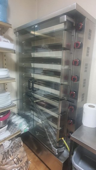 Horno profesional pollería y freidora profesional.
