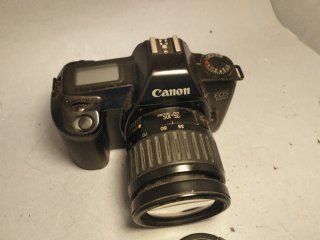 Canon EOS 1000 Cámara Analógica Negra