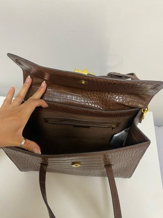 Bolso marrón efecto cocodrilo MANGO