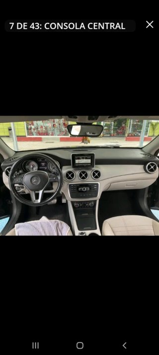 Mercedes-Benz CLA Negro
