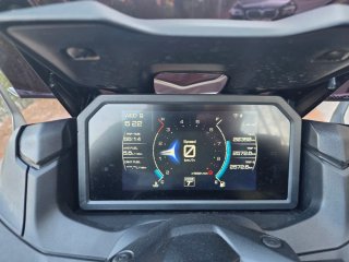 Yamaha T-MAX TECH MAX 2022 Negra