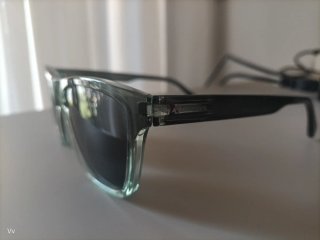 Gafas de sol Hawkers negras y verdes