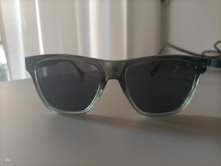 Gafas de sol Hawkers negras y verdes