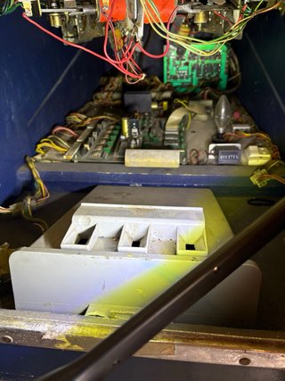Pinball Canasta '86 para reparar