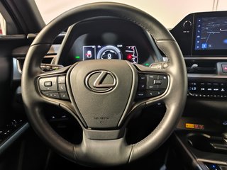 Lexus UX 250h F Sport 2023