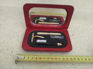 Estojo Vintage Barbear Dourado Completamente novo