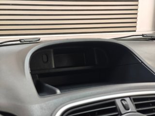 RENAULT KANGOO 2019 83.000KM