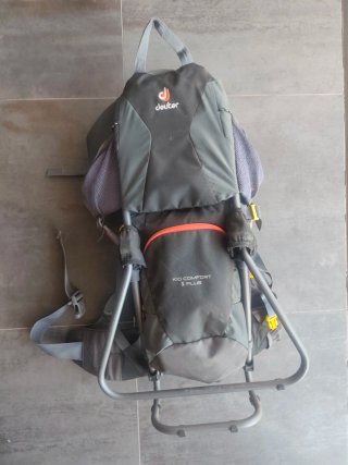 Silla de trekking para bebé Deuter