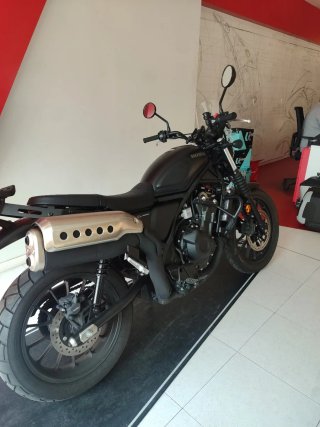 Honda CL500 Negra
