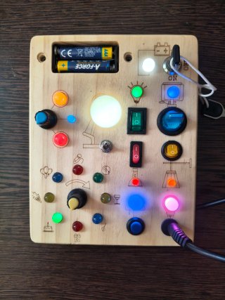 Tablero Montessori 10 Interruptores y 19 Leds.