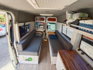 Ford Transit 2000