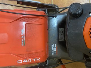 Cortacésped Oleo-Mac G44 TK