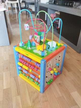 Cubo actividades sensoriales madera