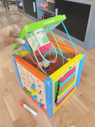 Cubo actividades sensoriales madera