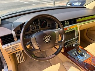 Volkswagen Phaeton 2012