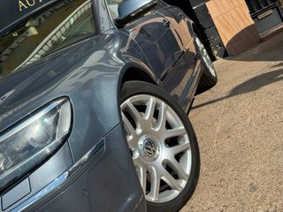 Volkswagen Phaeton 2012