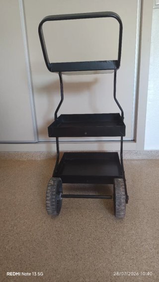 Carro de herramientas negro