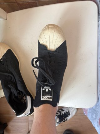 Zapatillas Adidas Negras y Blancas