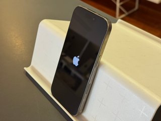 iPhone 16 Pro REESTRENO - GARANTIA