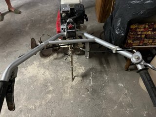 Motocultivador Honda F310 de 4 motores